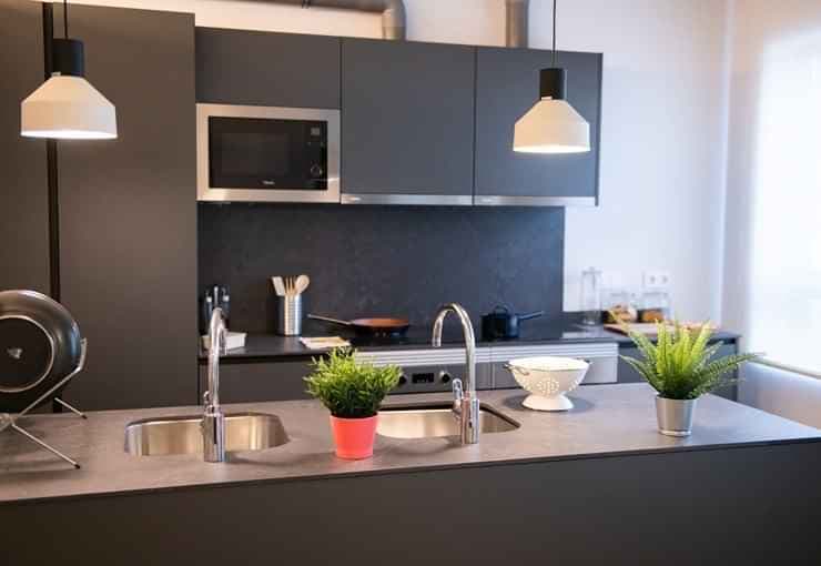 Silver Ensuite - Image 6