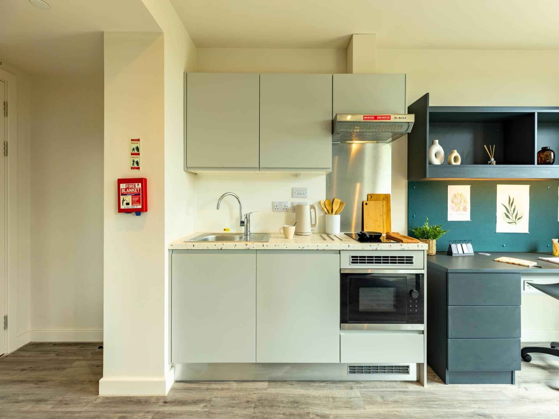 Gold Extra Studio - Image 4