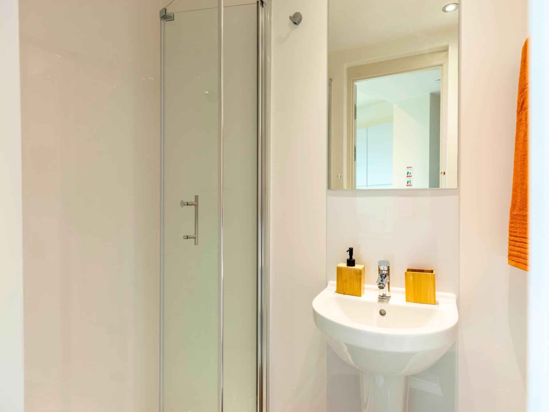 Gold Extra Studio - Image 5