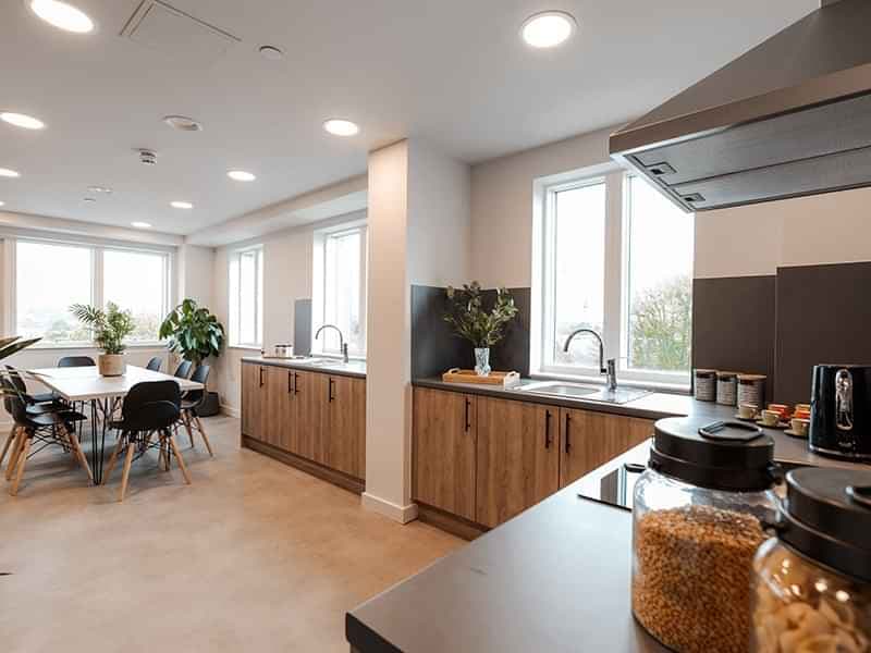 Classic Ensuite - Image 4