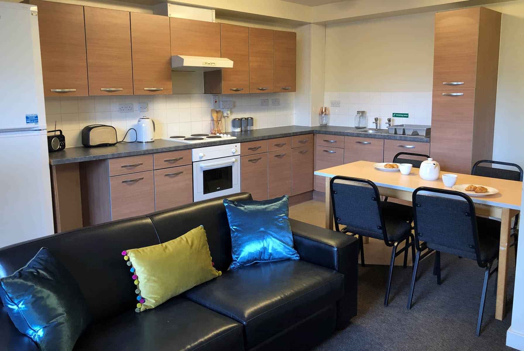 Premier En-Suite - Image 7