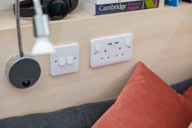 Classic Ensuite - Image 12