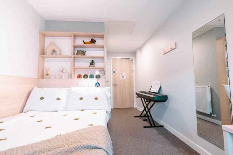 Classic Ensuite - Image 17