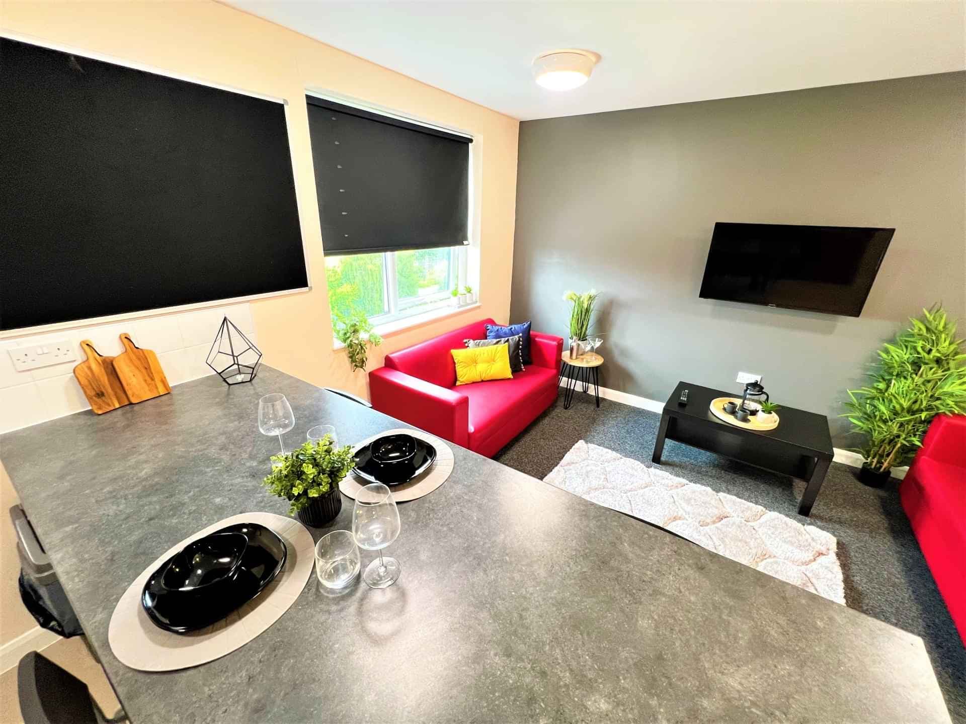 Deluxe En-Suite - Image 10