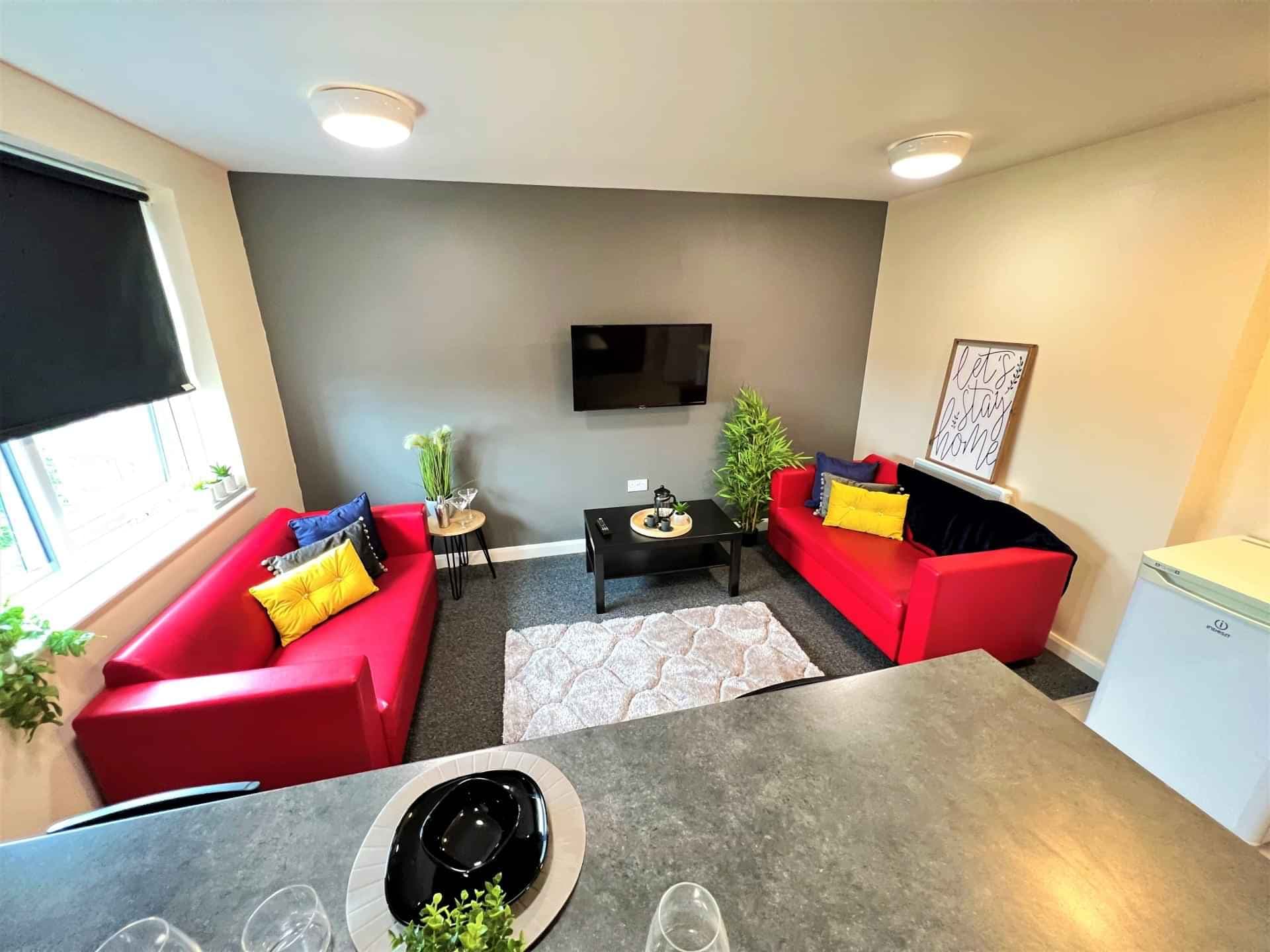 Deluxe En-Suite - Image 9