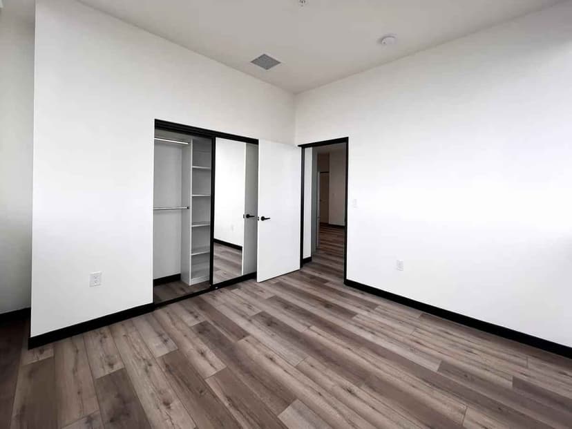 2 Bed 2 Bath - Image 2