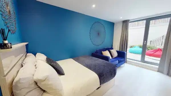 Classic Studio - Image 1