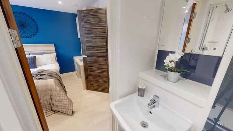 Premium Double Apartment - Image 3