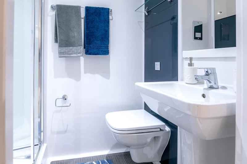 Super Deluxe Studio - Image 7