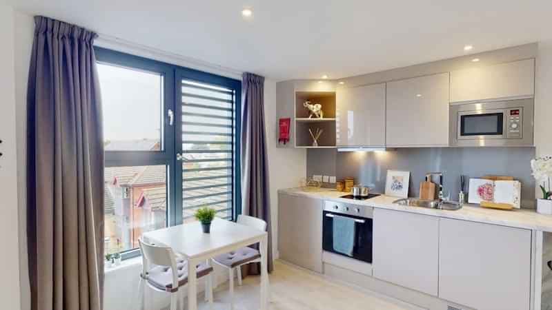 Super Deluxe Studio - Image 6