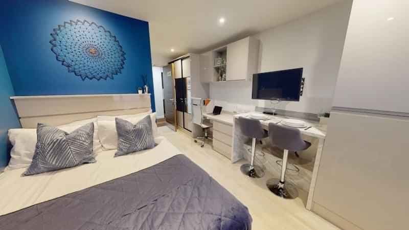 Premium Studio - Image 6