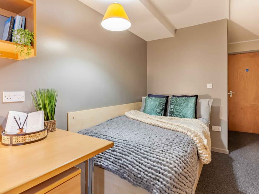 Premium Ensuite - Image 1