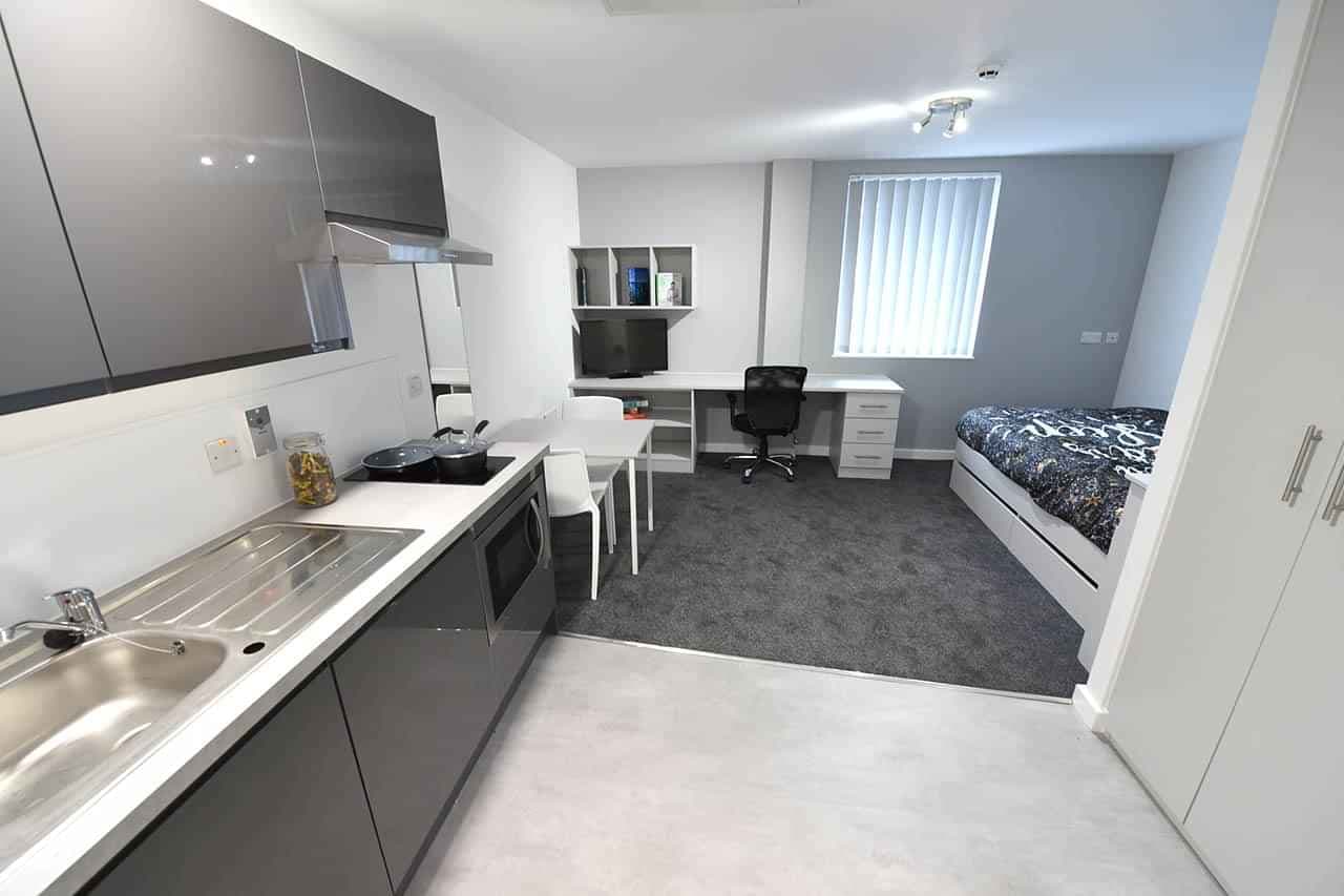 Premium Studio  - Image 2