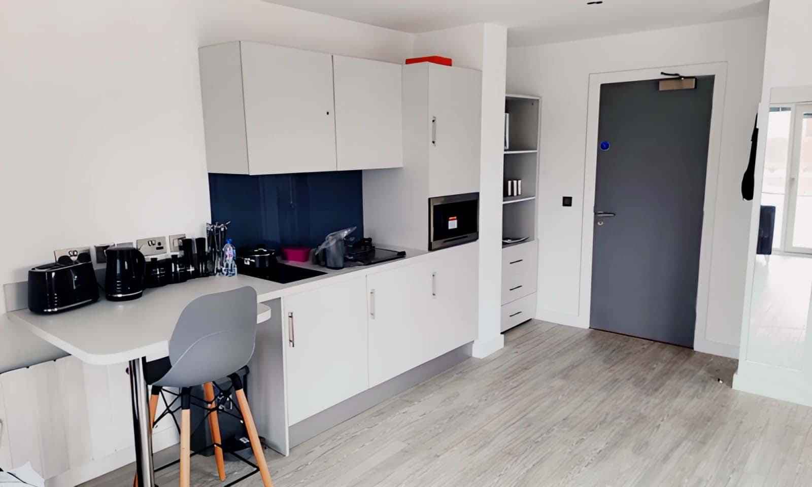 Premium Plus Studio  - Image 4