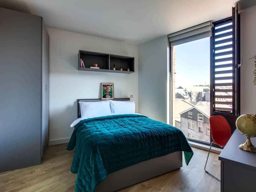 Classic Plus Ensuite - Image 1