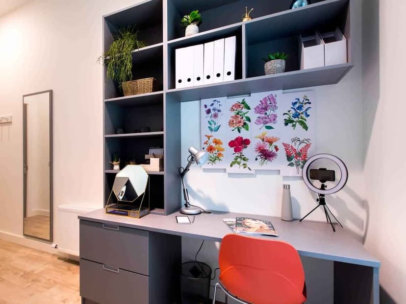 Standard Ensuite - Image 2