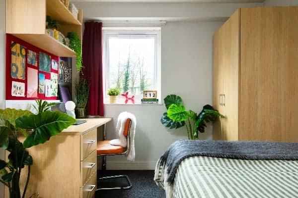 Premium Range 2 Ensuite - Image 2