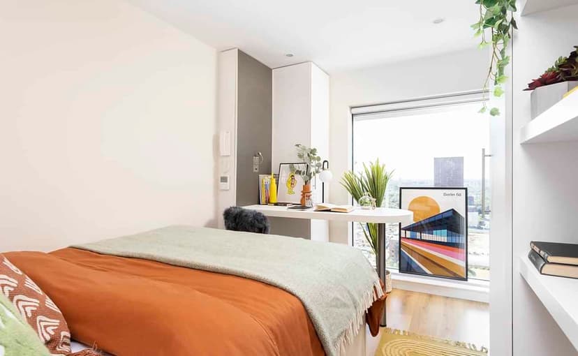 Premium Range 2 Ensuite - Image 3