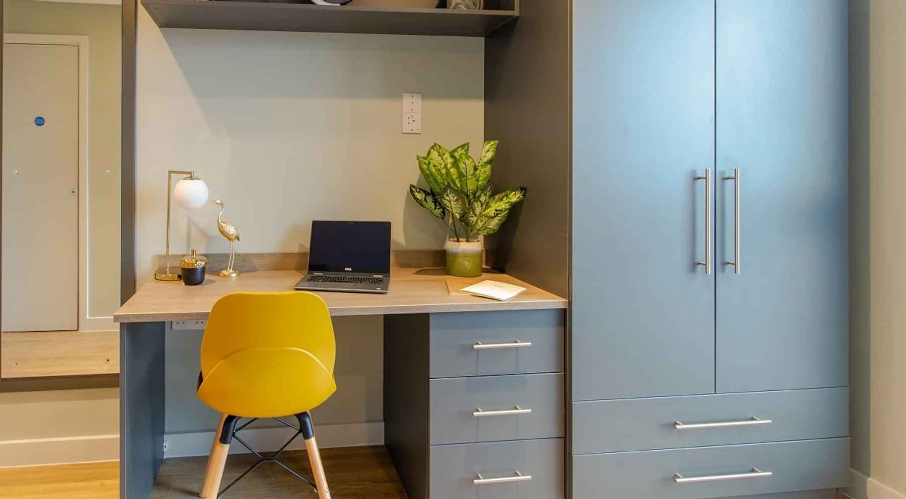 Deluxe 2 Bed Apartment - Image 6