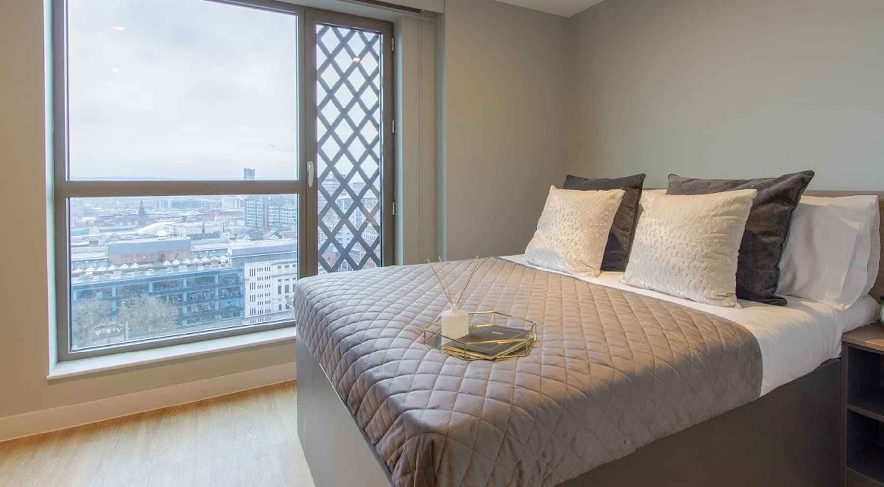 Premium 4 Bed Ensuite - Image 6