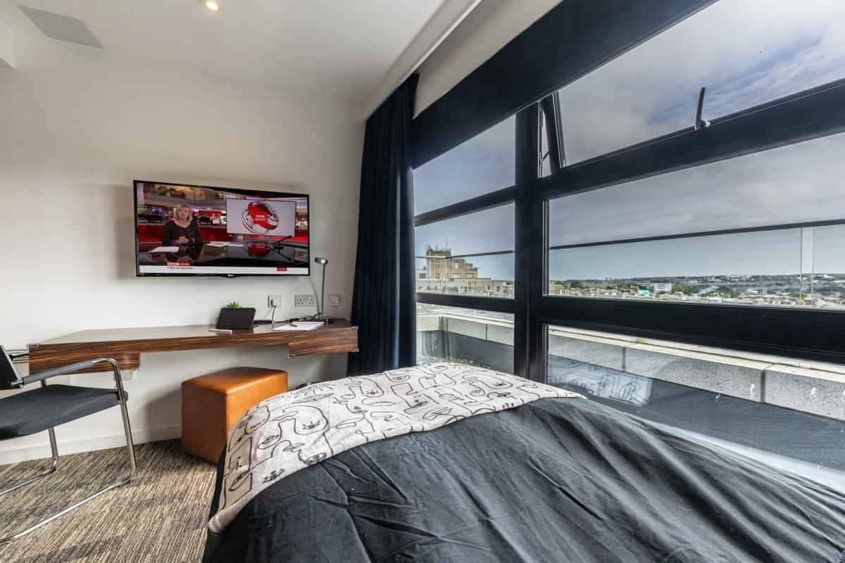 Bronze Studio - Image 4