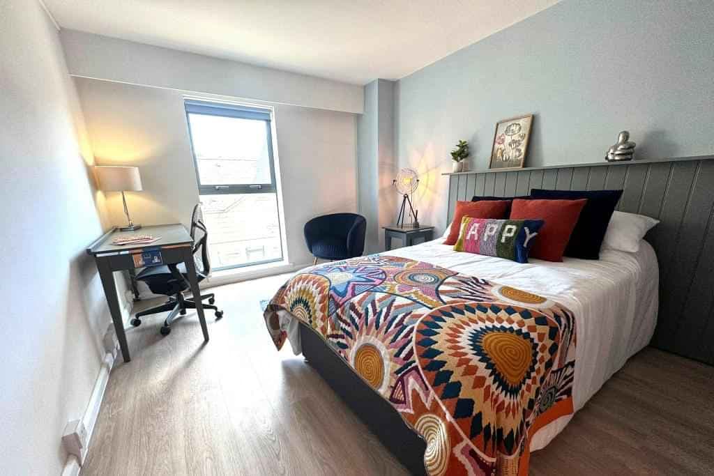 Silver Studio - Image 1