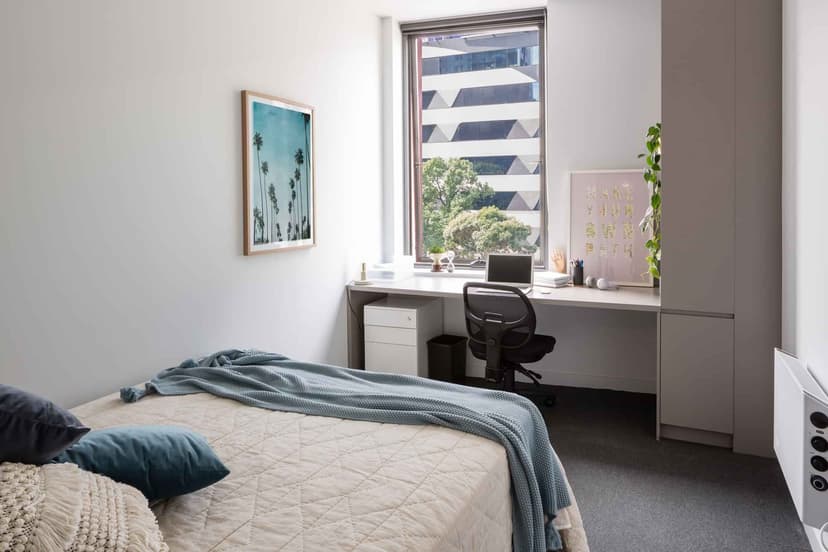 1 Bedroom Studio Premium - Image 1