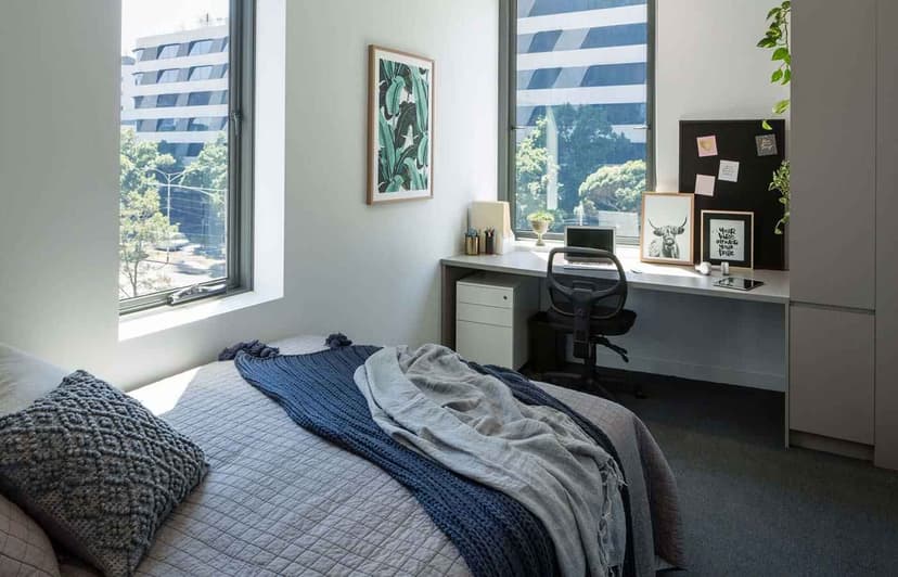 1 Bedroom Studio Premium Plus - Image 2