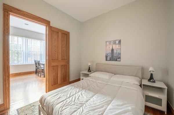 #1568A : Logan Square - Image 1