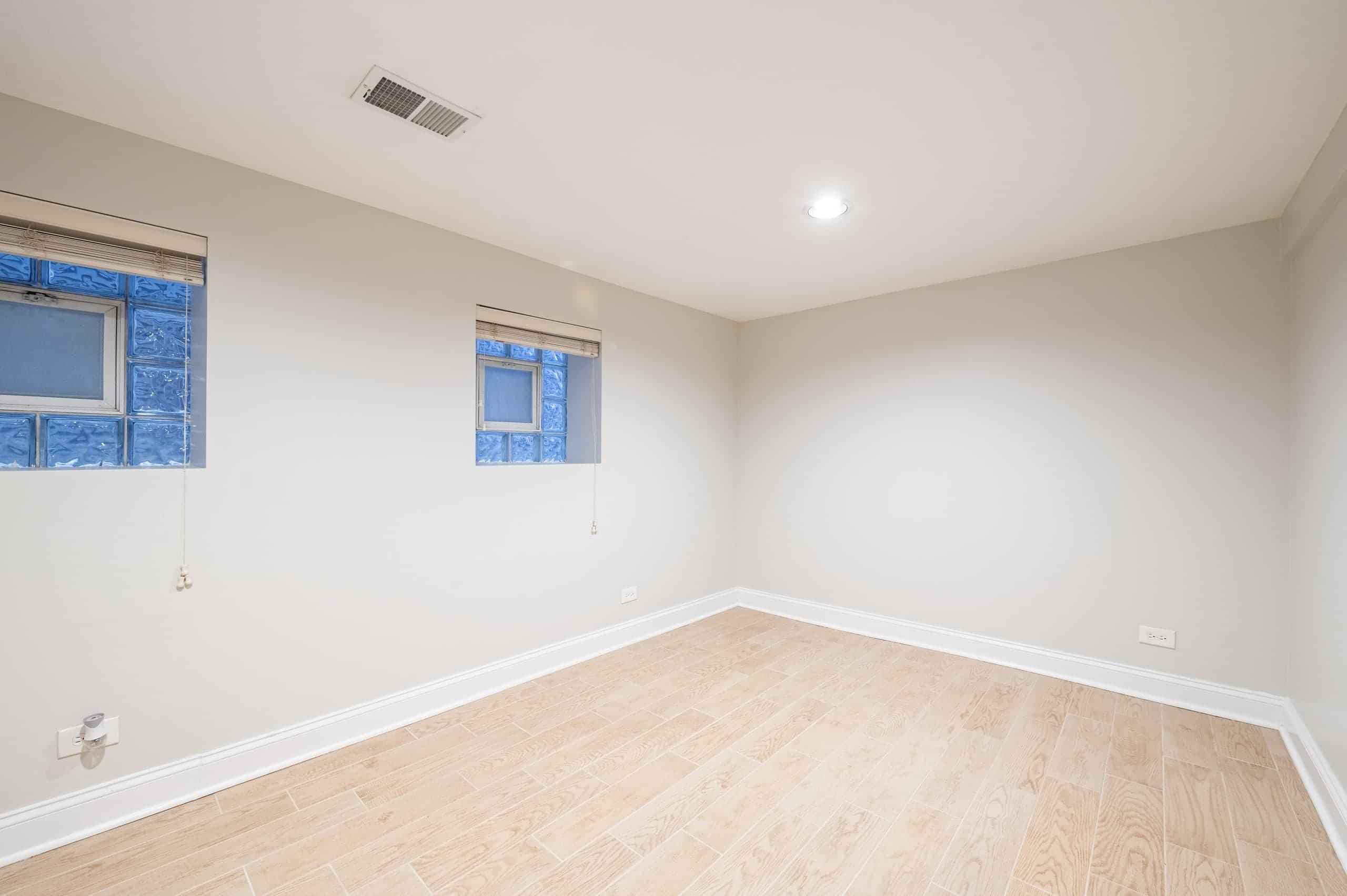 #1568D : Logan Square - Image 11