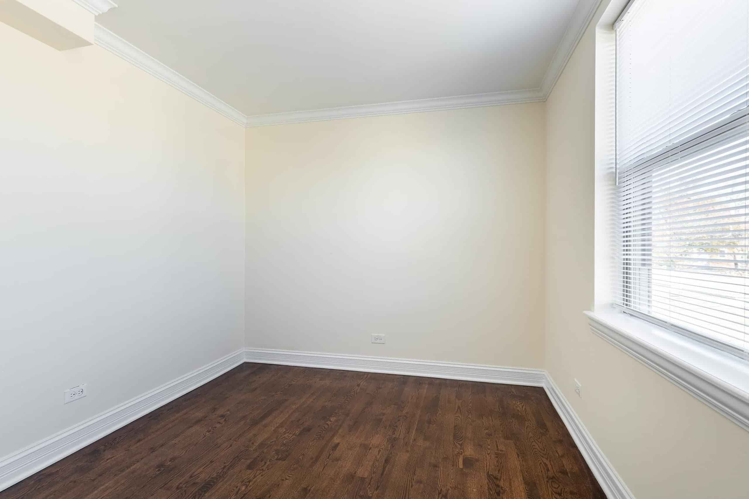 #1598D : Irving Park - Image 2