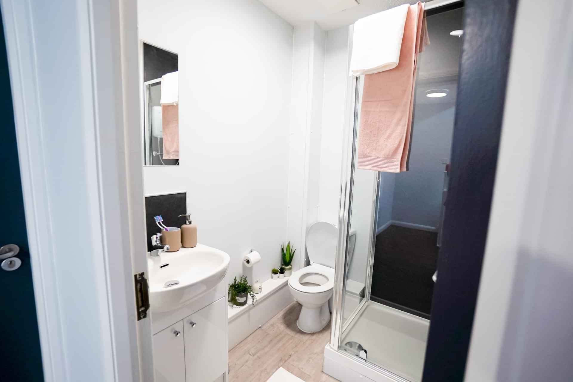 Classic Non Ensuite - Image 8