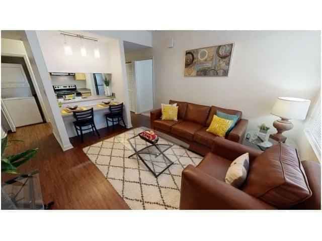 2 Bedroom 2 Bathroom - Image 4