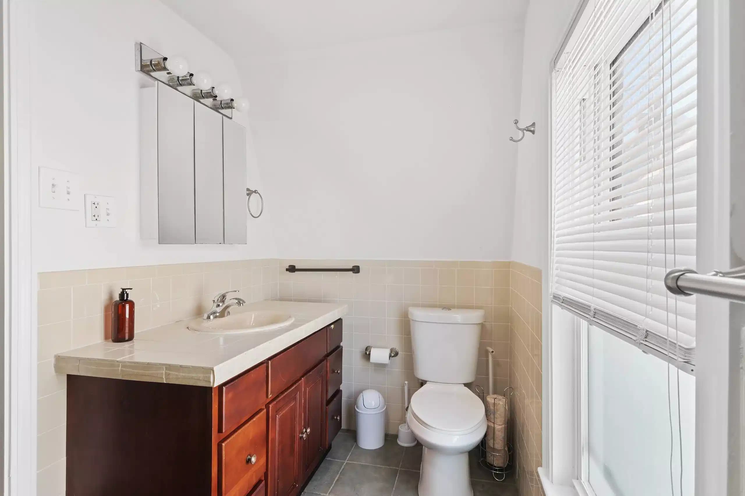 #726C : Allston - Image 9