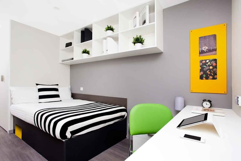 Premium Range 2 Ensuite - Image 1
