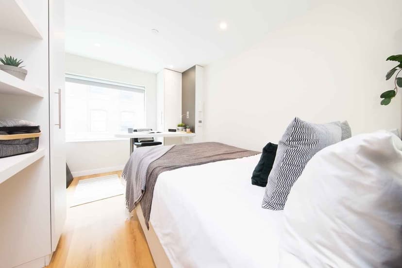 Premium Range 4 Ensuite - Image 1