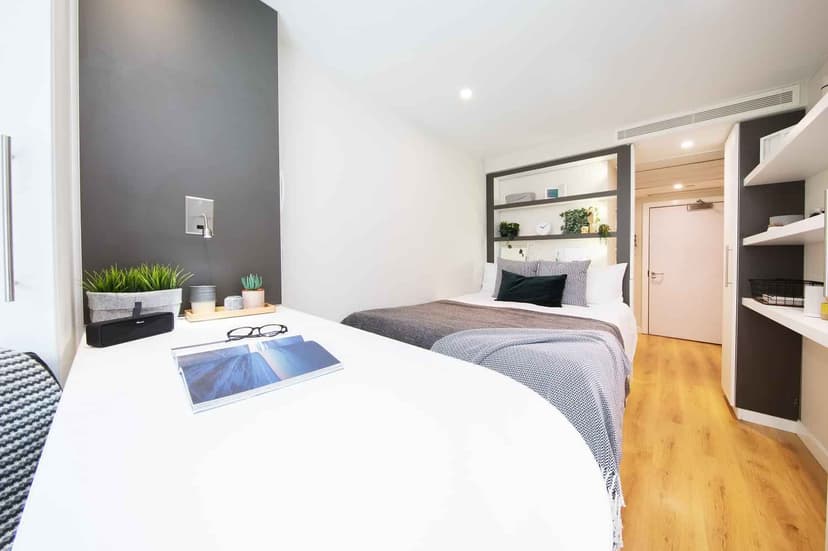 Premium Range 4 Ensuite - Image 3