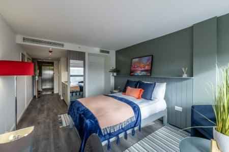 Diamond Studio - Image 1