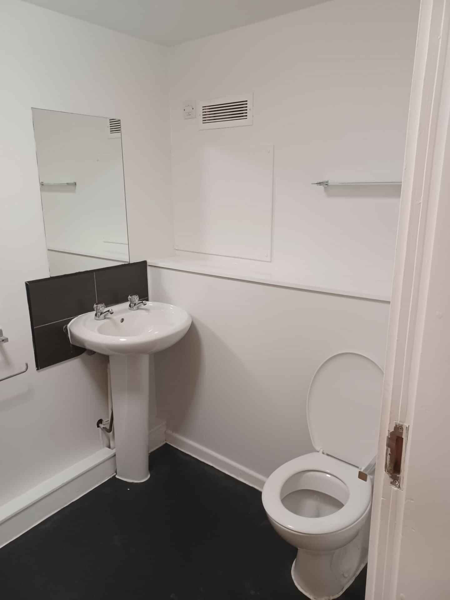 Silver Studio - Image 2