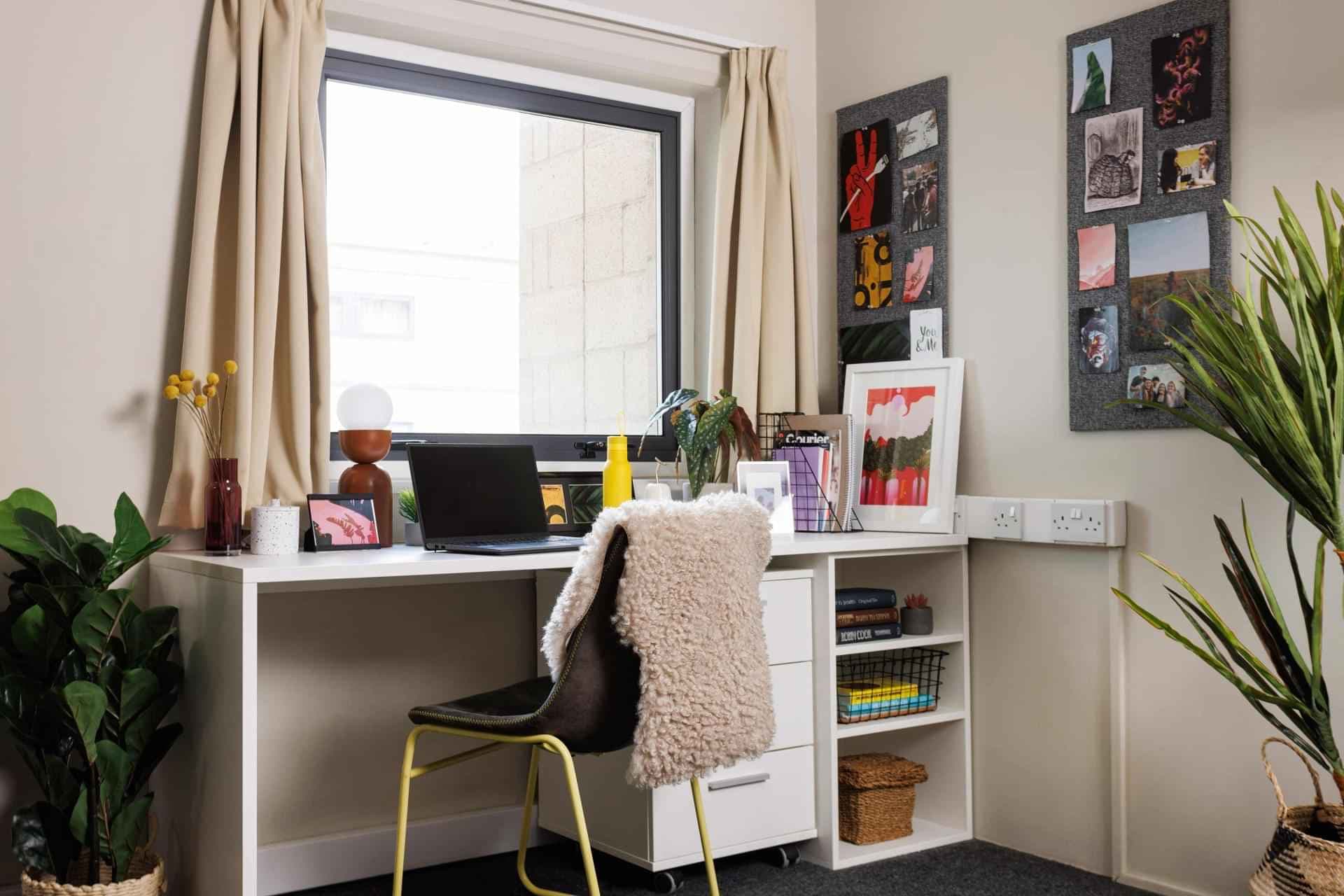 Silver En suite - Image 2