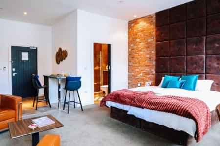 Fitzgerald Suite - Image 1