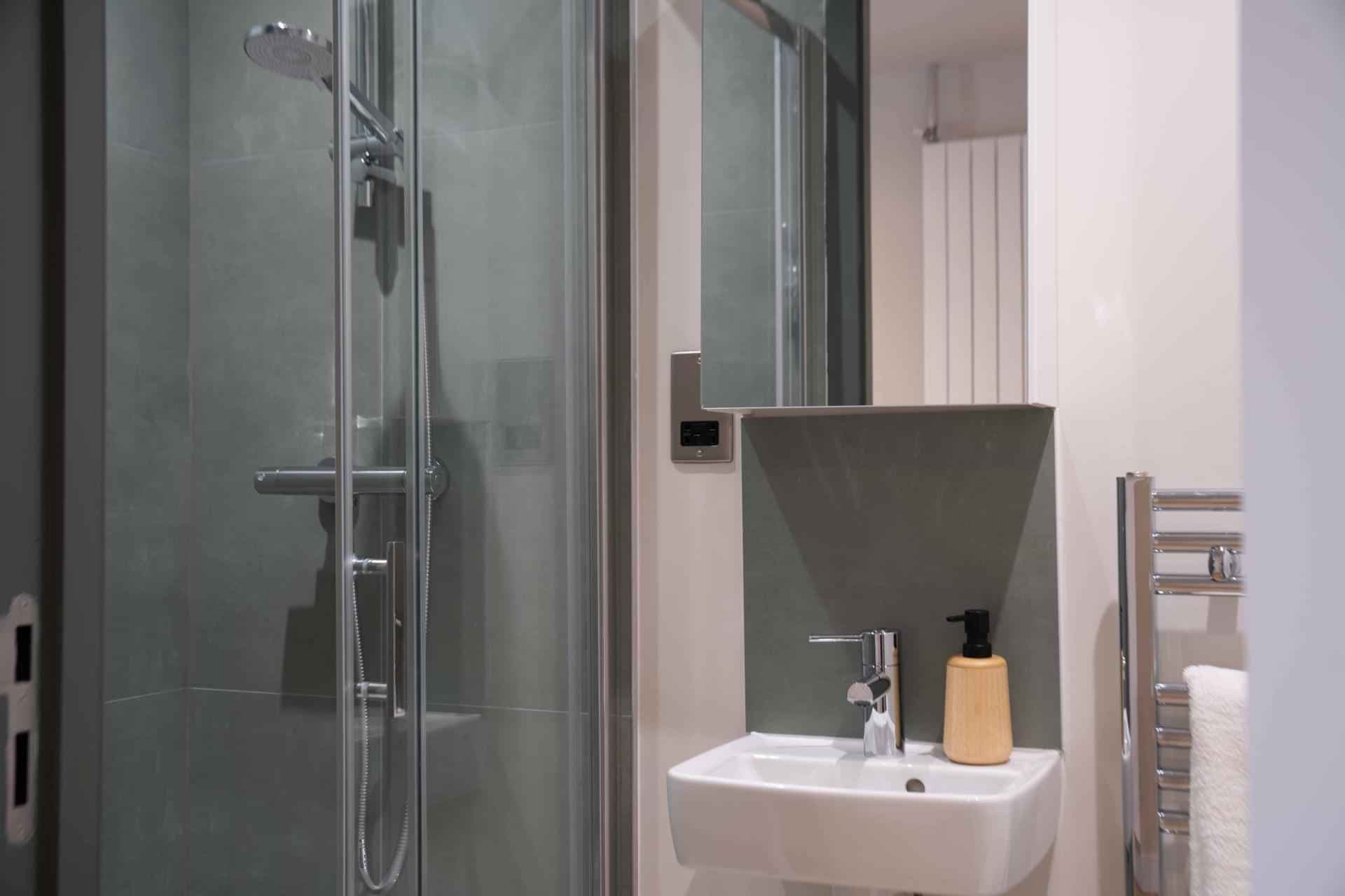 Premium Ensuite - Image 2