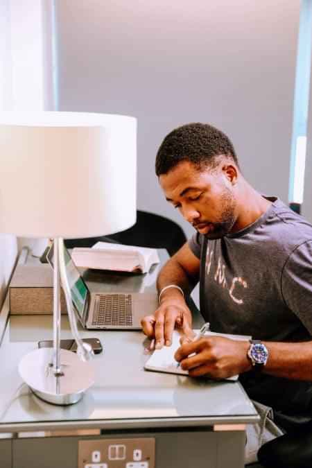 Platinum with Balcony - Image 3