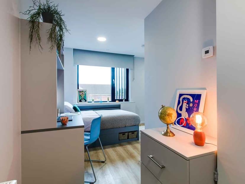 Premium Ensuite - Image 3