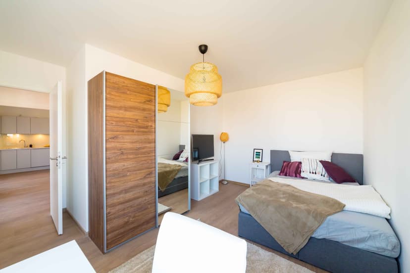 Private Room (16 Sqm) - Image 1