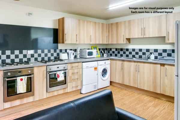 Non Ensuite Rooms - Image 4