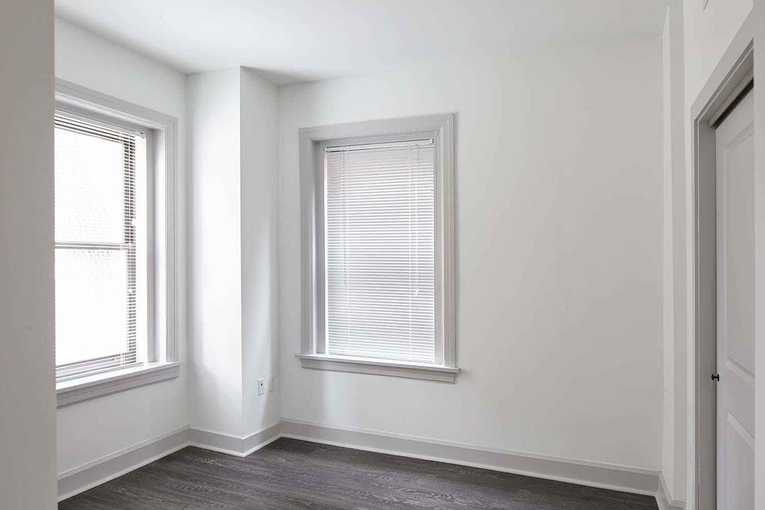 2 Bed 2 Bath - Image 4