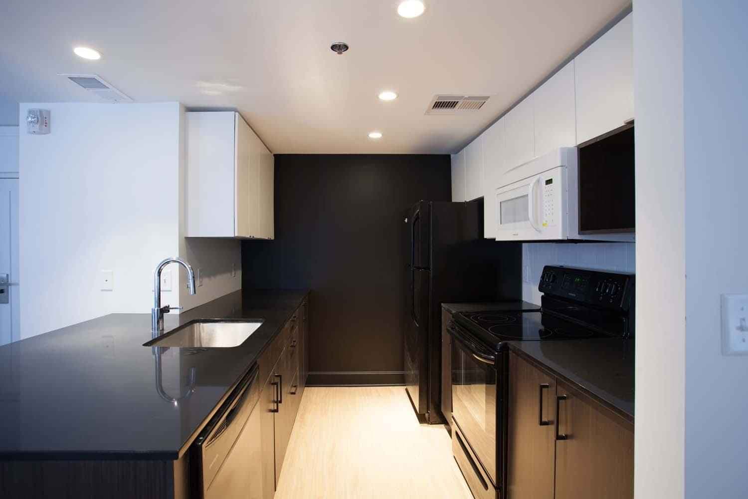 2 Bedroom 1 Bathroom - Image 8