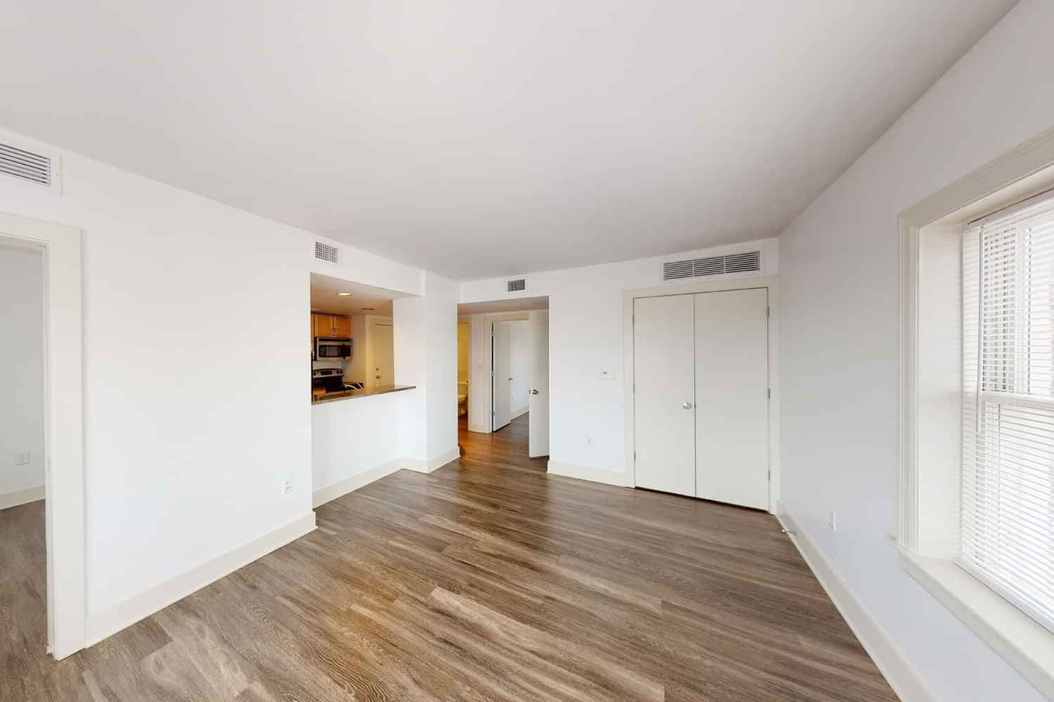 2 Bed 1 Bath - Image 4