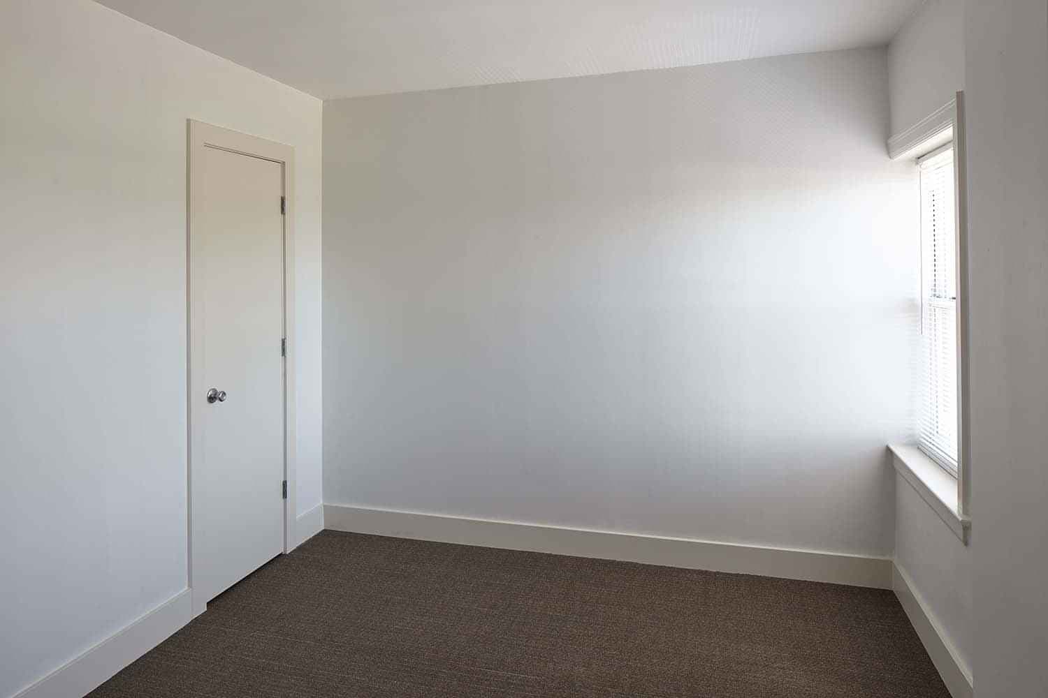 2 Bed 1 Bath - Image 11